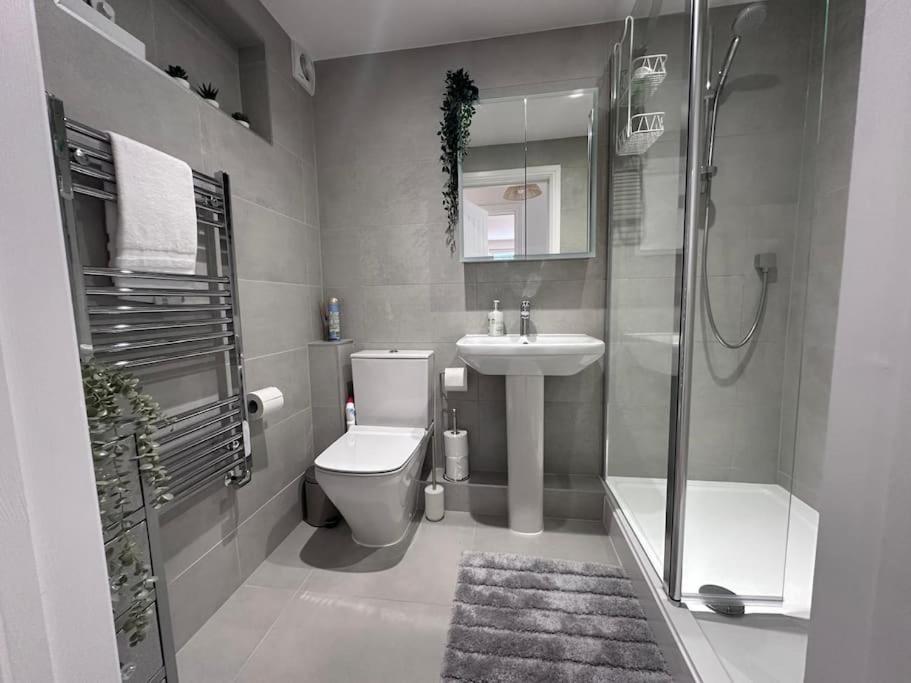 2Bed Ground Floor Flat + Garden Lägenhet Sunningwell Exteriör bild